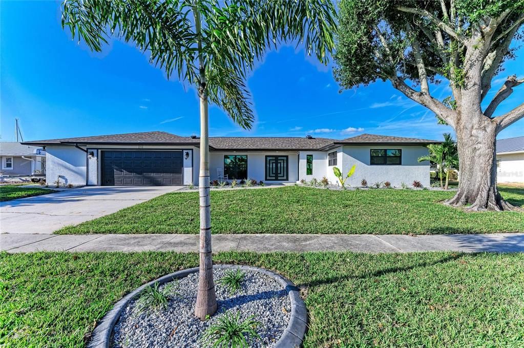 На продажу: $1,185,000 (4 спален, 4 ванн, 3340 Квадратных фут)