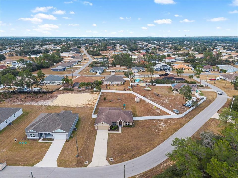 待售: $379,000 (4 贝兹, 2 浴室, 2045 平方英尺)