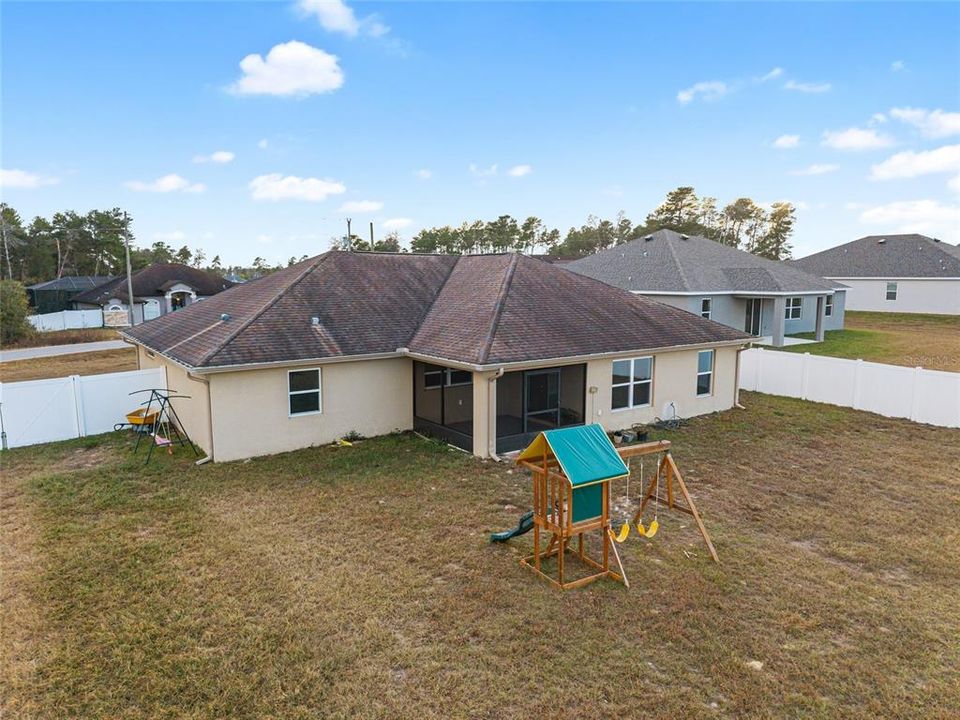 待售: $379,000 (4 贝兹, 2 浴室, 2045 平方英尺)