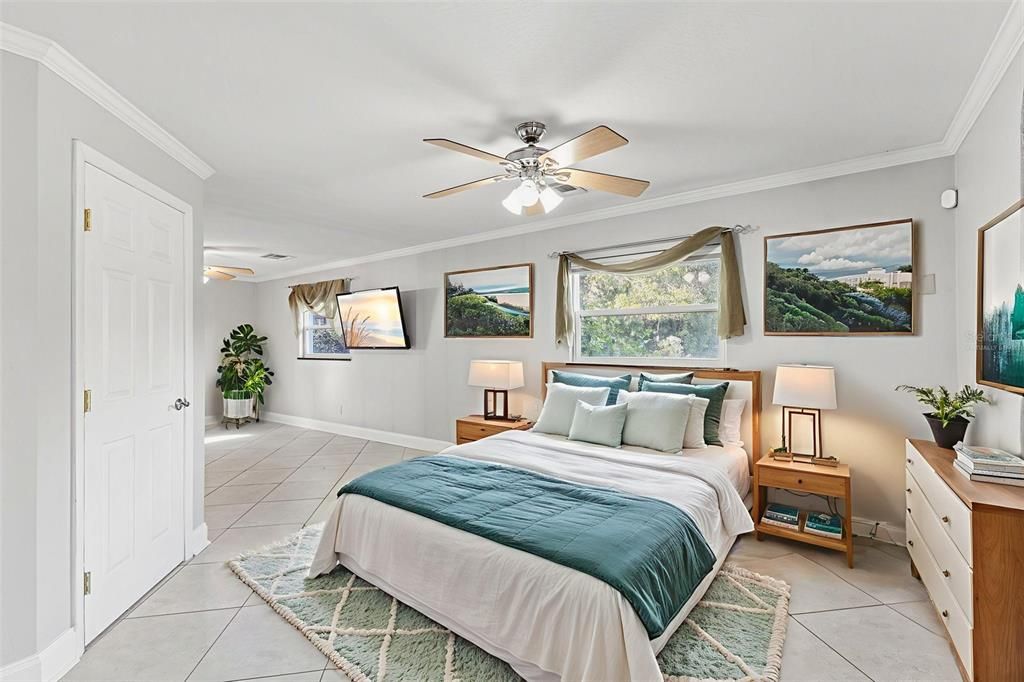 出租: $3,300 (2 贝兹, 2 浴室, 1207 平方英尺)