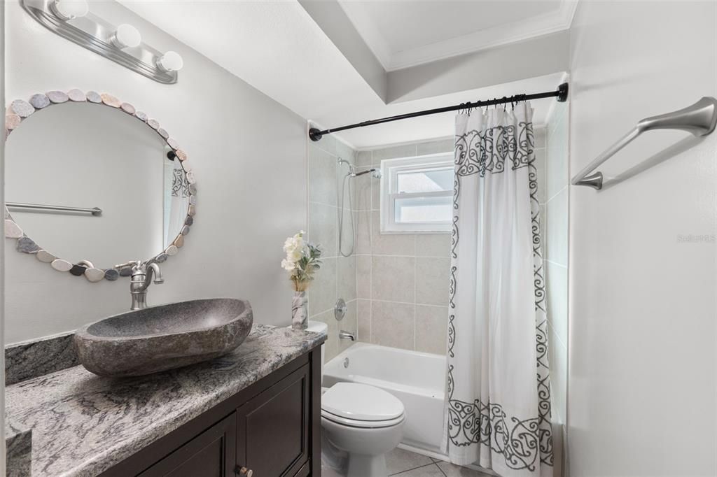 出租: $3,300 (2 贝兹, 2 浴室, 1207 平方英尺)