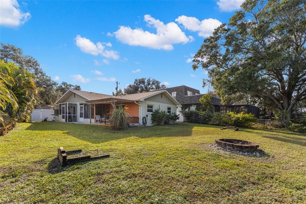 出租: $3,300 (2 贝兹, 2 浴室, 1207 平方英尺)