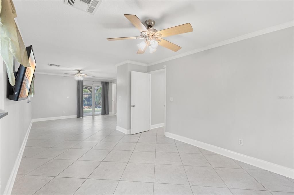 出租: $3,300 (2 贝兹, 2 浴室, 1207 平方英尺)