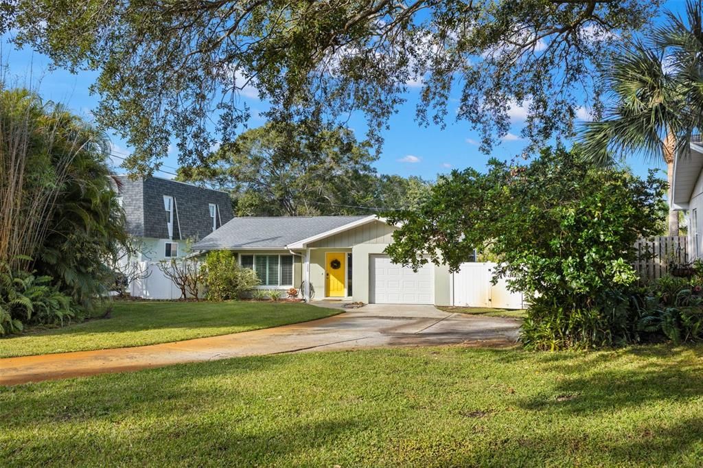 出租: $3,300 (2 贝兹, 2 浴室, 1207 平方英尺)