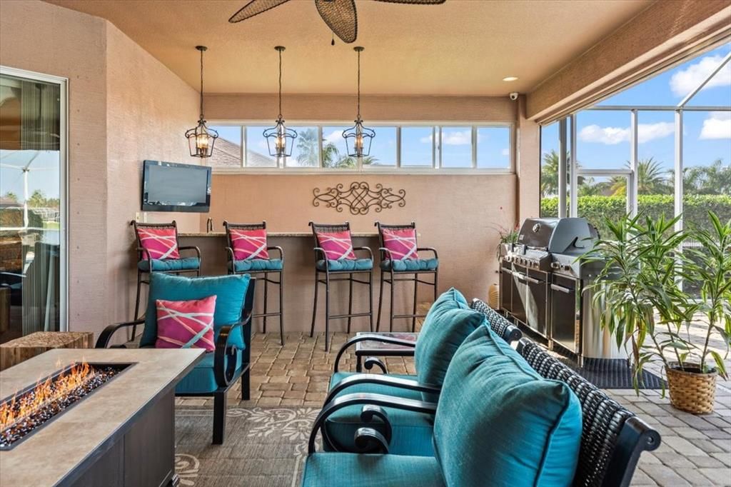 На продажу: $981,000 (3 спален, 3 ванн, 3232 Квадратных фут)