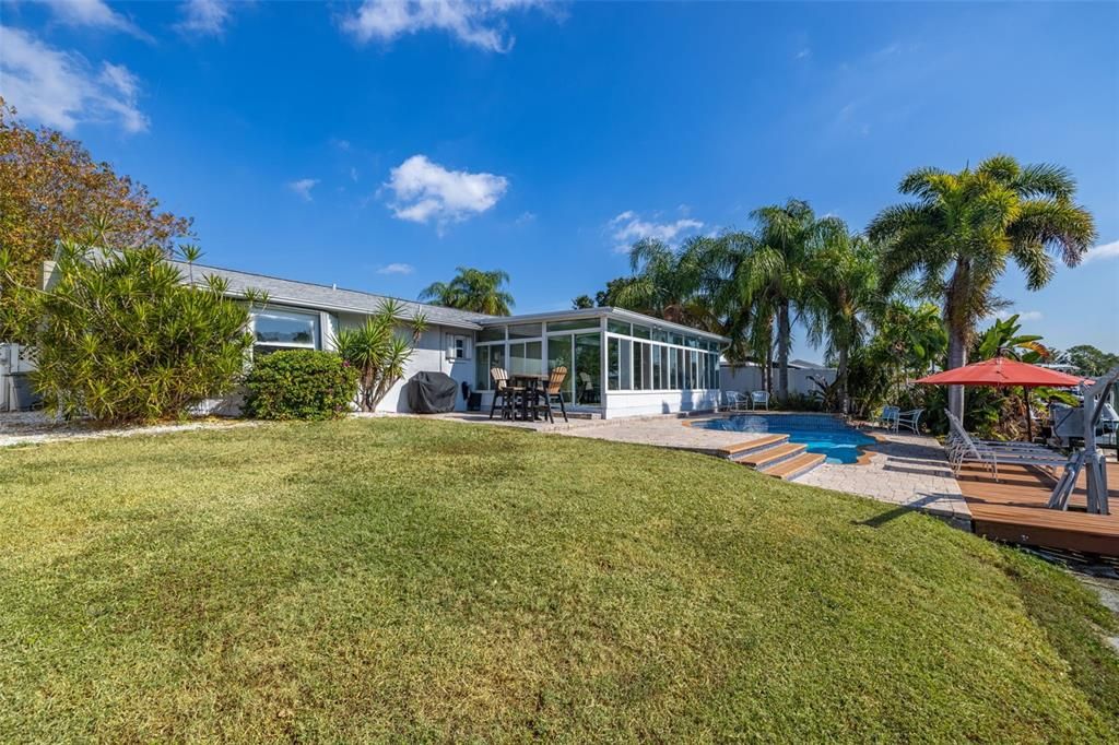 For Sale: $859,000 (4 beds, 2 baths, 2250 Square Feet)