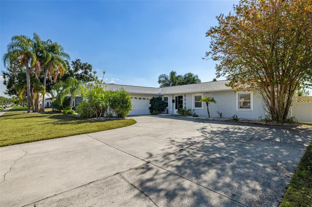 For Sale: $859,000 (4 beds, 2 baths, 2250 Square Feet)