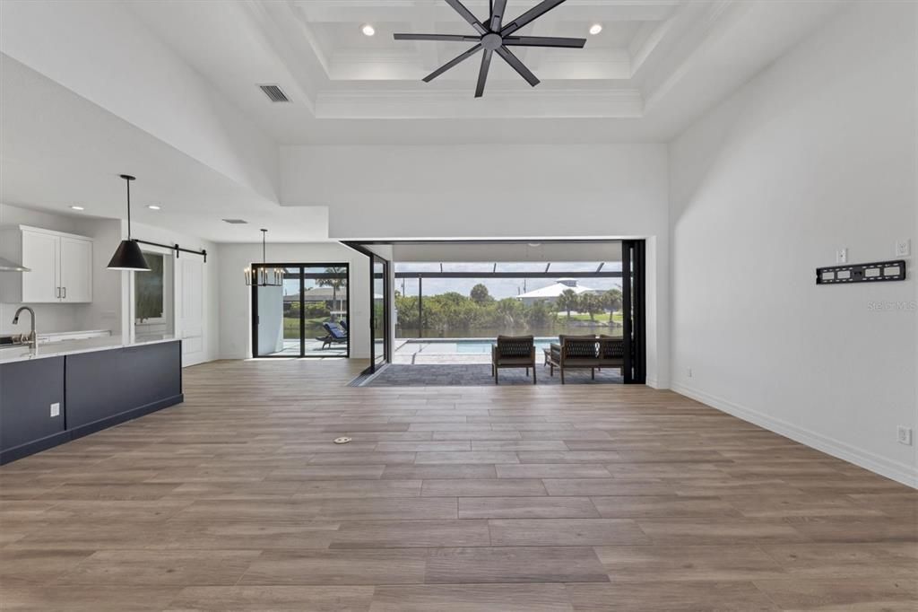 For Sale: $799,900 (3 beds, 3 baths, 2191 Square Feet)