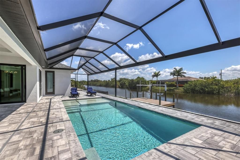 For Sale: $799,900 (3 beds, 3 baths, 2191 Square Feet)