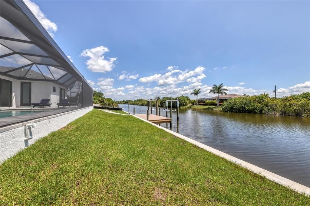 For Sale: $799,900 (3 beds, 3 baths, 2191 Square Feet)