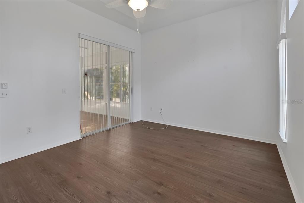 En Venta: $259,900 (2 camas, 2 baños, 1369 Pies cuadrados)