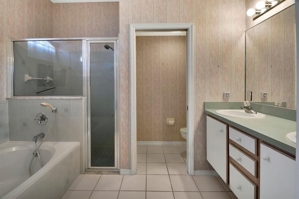 En Venta: $259,900 (2 camas, 2 baños, 1369 Pies cuadrados)