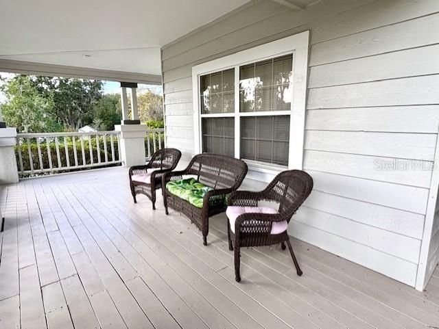 Active With Contract: $259,900 (2 beds, 2 baths, 1369 Square Feet)