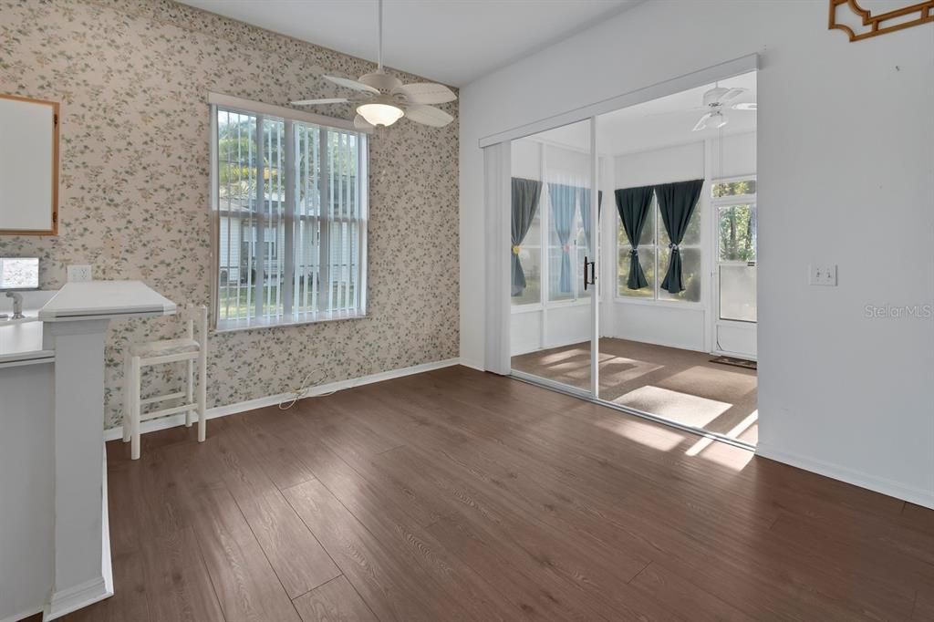 En Venta: $259,900 (2 camas, 2 baños, 1369 Pies cuadrados)