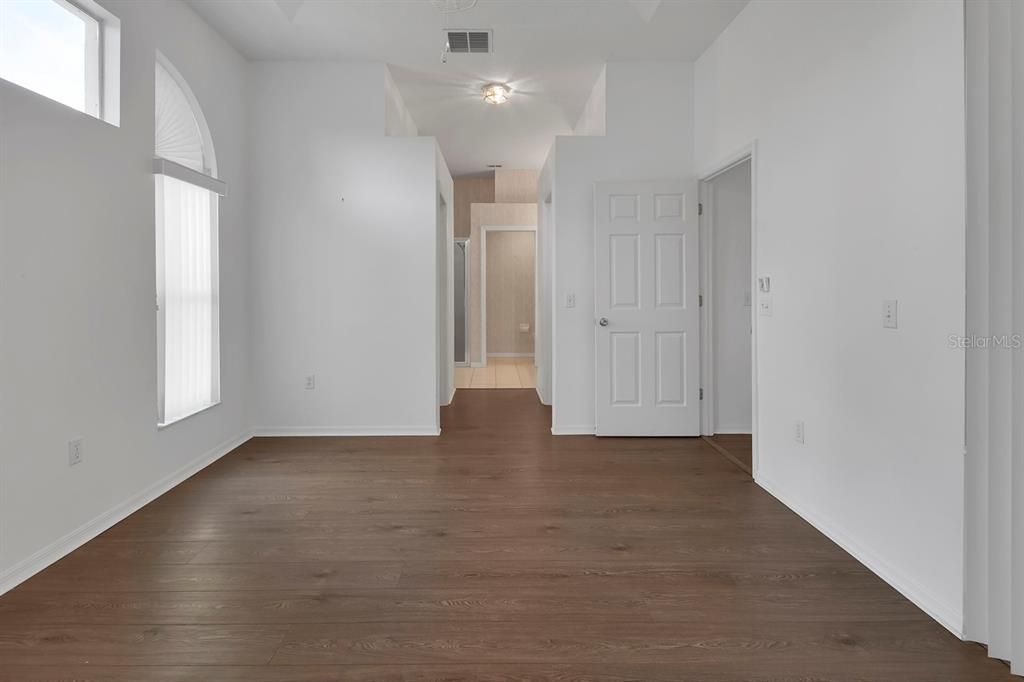 En Venta: $259,900 (2 camas, 2 baños, 1369 Pies cuadrados)