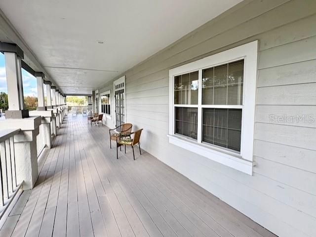 Active With Contract: $259,900 (2 beds, 2 baths, 1369 Square Feet)