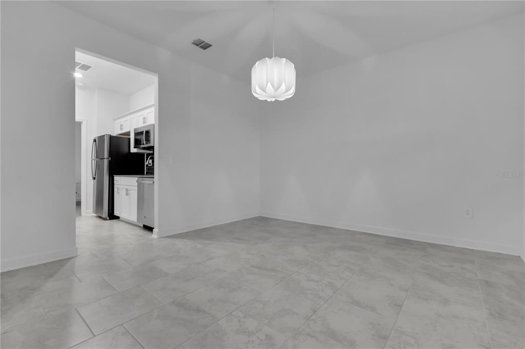 En Venta: $429,900 (4 camas, 3 baños, 2104 Pies cuadrados)