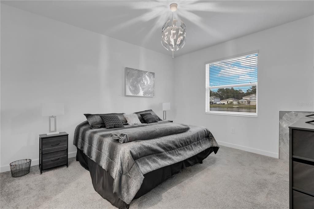 En Venta: $429,900 (4 camas, 3 baños, 2104 Pies cuadrados)