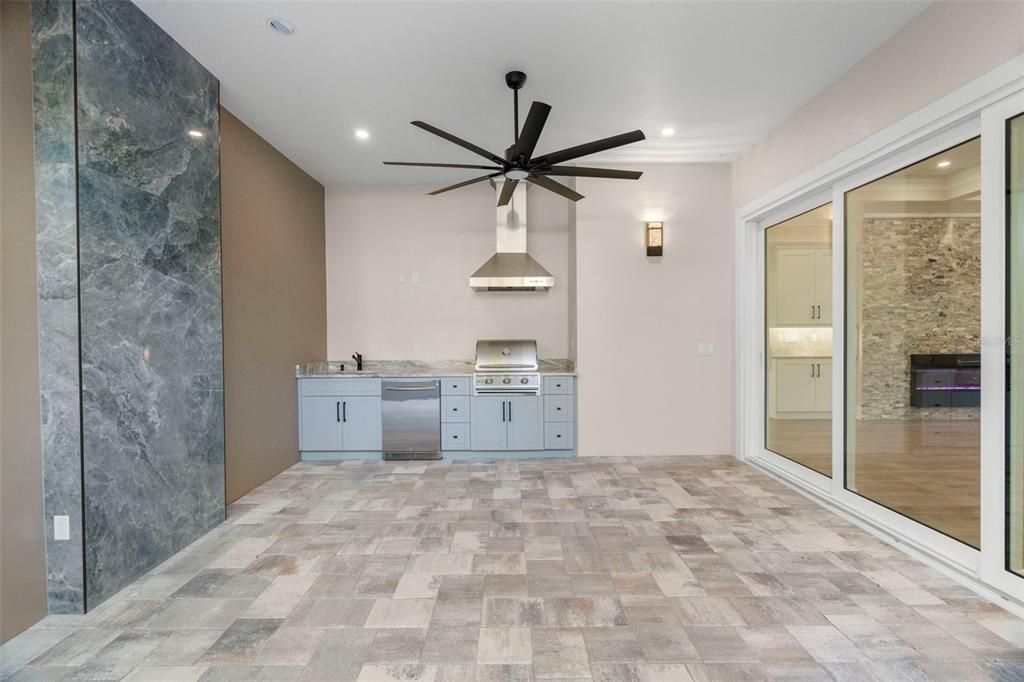 На продажу: $1,699,999 (4 спален, 3 ванн, 2835 Квадратных фут)