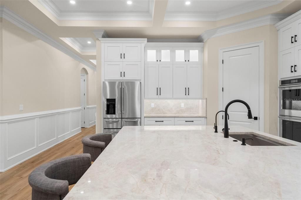 На продажу: $1,699,999 (4 спален, 3 ванн, 2835 Квадратных фут)