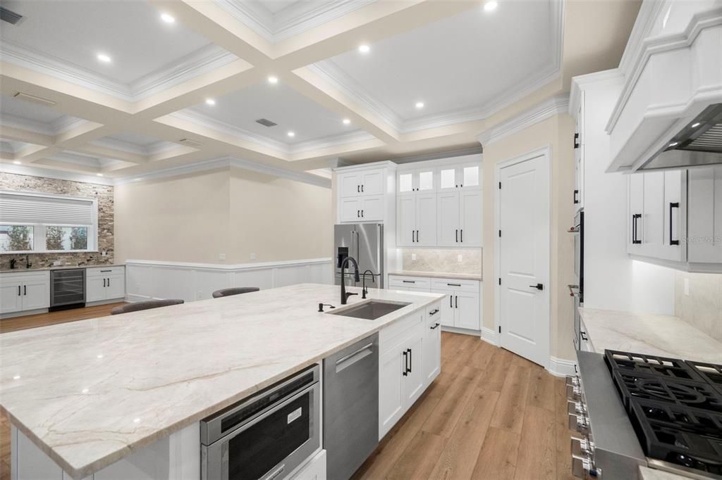 На продажу: $1,699,999 (4 спален, 3 ванн, 2835 Квадратных фут)