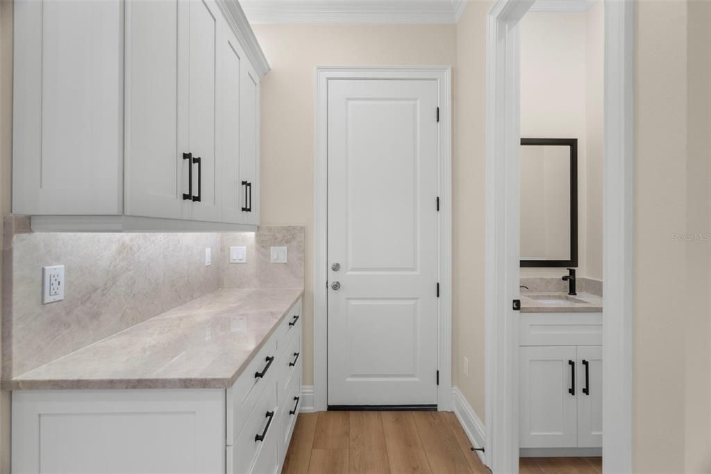 На продажу: $1,699,999 (4 спален, 3 ванн, 2835 Квадратных фут)