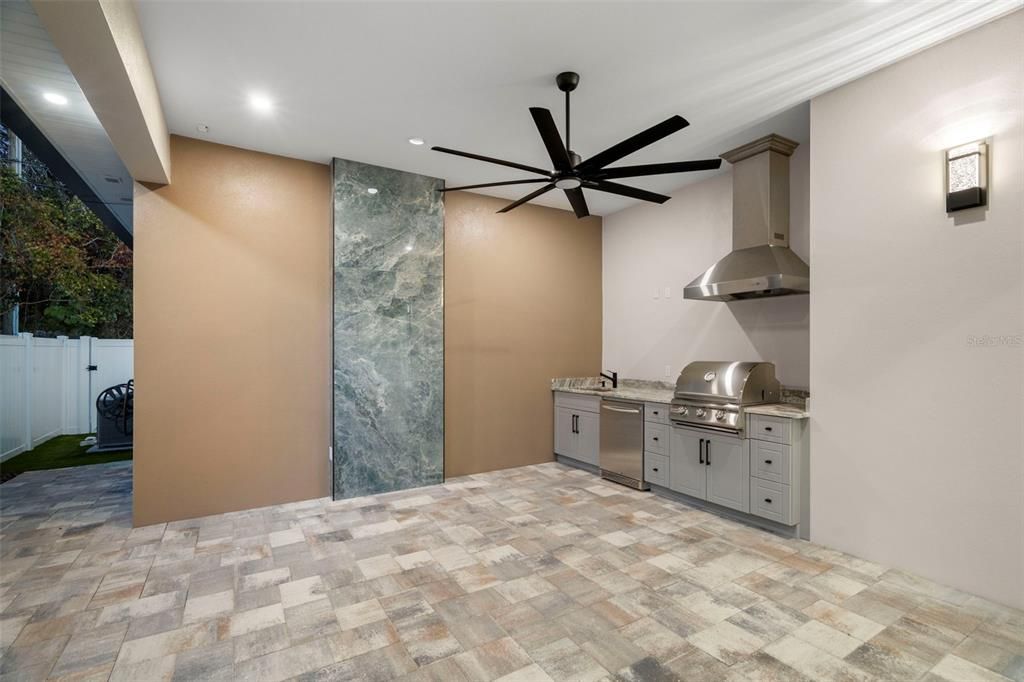 На продажу: $1,699,999 (4 спален, 3 ванн, 2835 Квадратных фут)