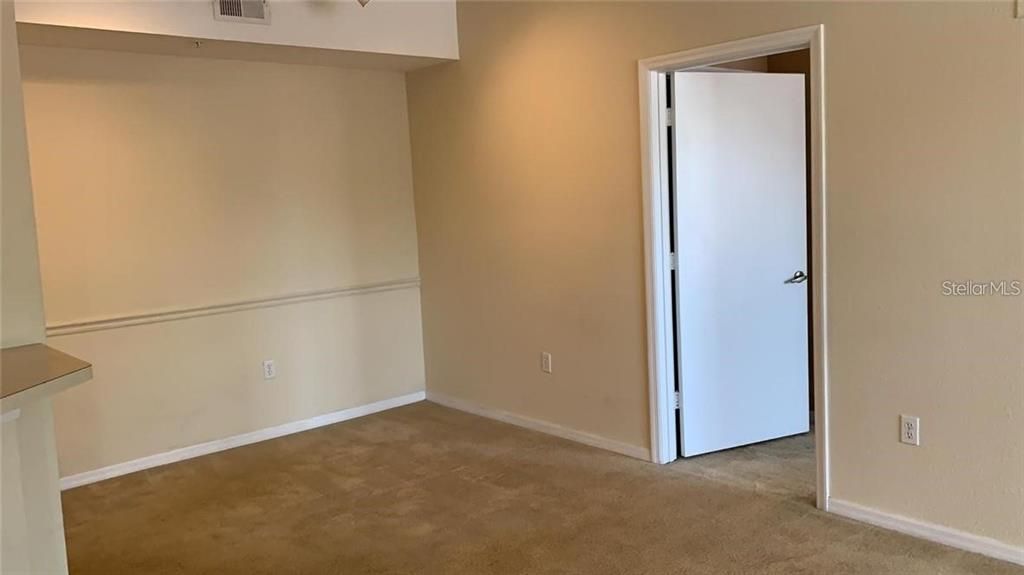 For Sale: $159,749 (2 beds, 2 baths, 1159 Square Feet)