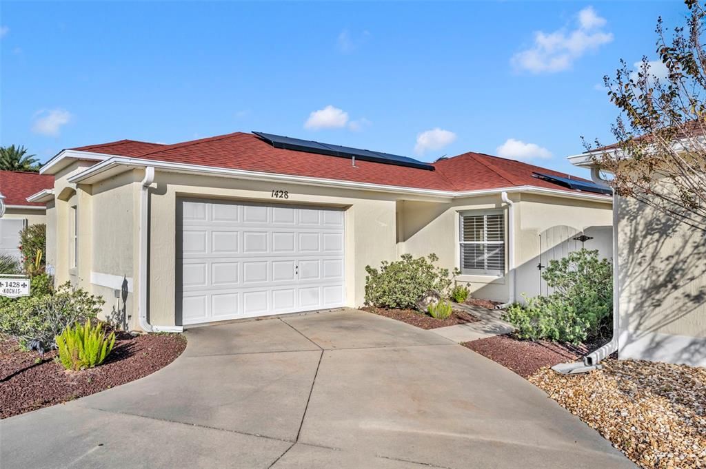 待售: $320,000 (2 贝兹, 2 浴室, 1174 平方英尺)