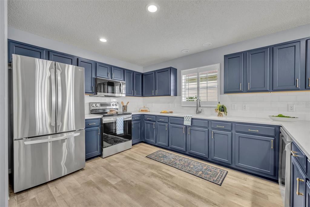 待售: $320,000 (2 贝兹, 2 浴室, 1174 平方英尺)