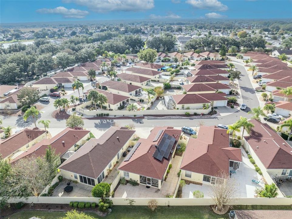 待售: $320,000 (2 贝兹, 2 浴室, 1174 平方英尺)