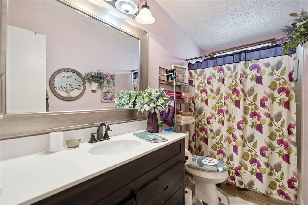 For Sale: $208,900 (3 beds, 2 baths, 1568 Square Feet)