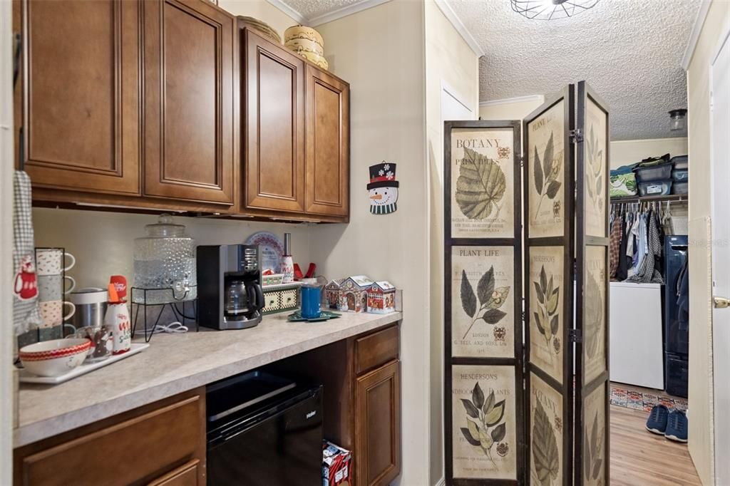 For Sale: $208,900 (3 beds, 2 baths, 1568 Square Feet)