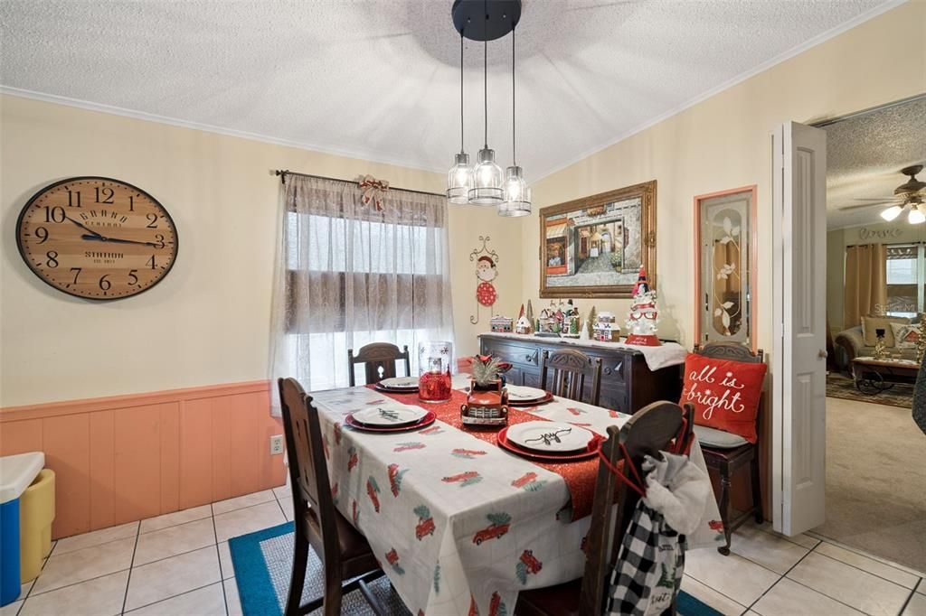 For Sale: $208,900 (3 beds, 2 baths, 1568 Square Feet)