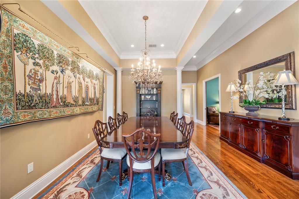 For Sale: $1,095,000 (3 beds, 2 baths, 2912 Square Feet)