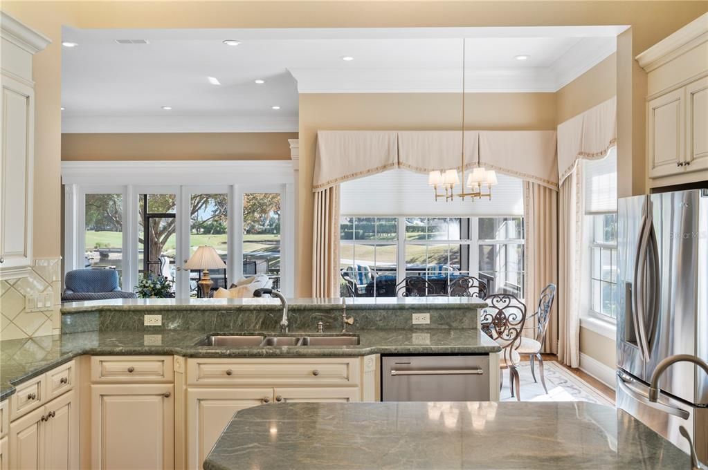 For Sale: $1,095,000 (3 beds, 2 baths, 2912 Square Feet)