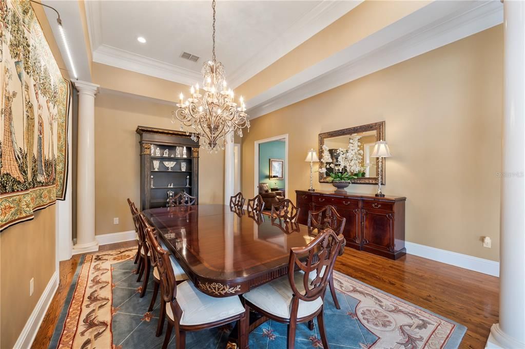 For Sale: $1,095,000 (3 beds, 2 baths, 2912 Square Feet)