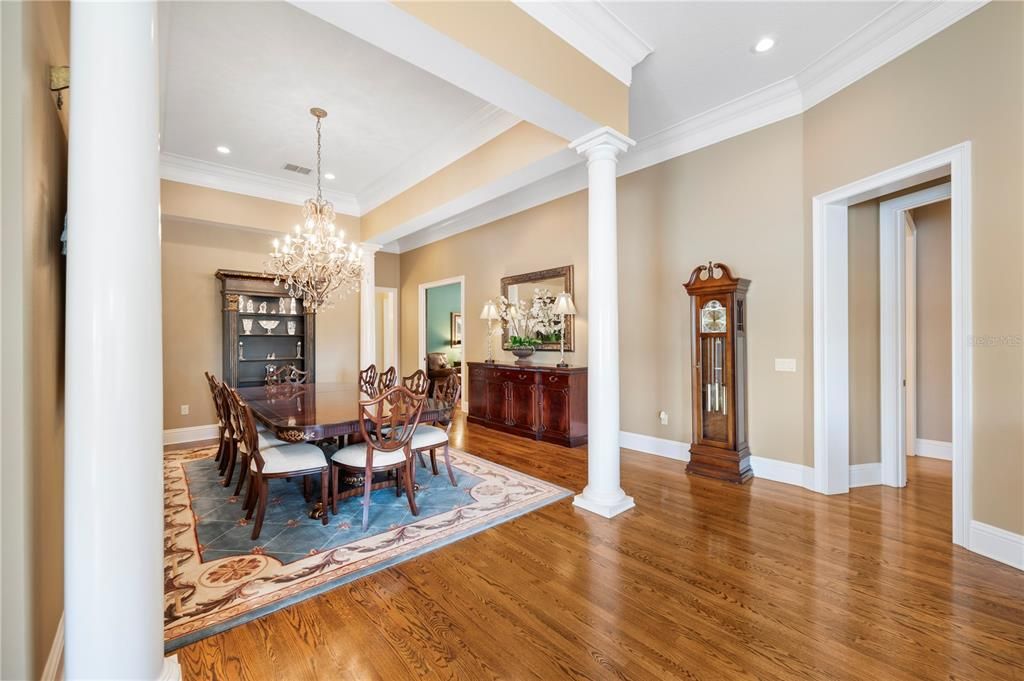 For Sale: $1,095,000 (3 beds, 2 baths, 2912 Square Feet)