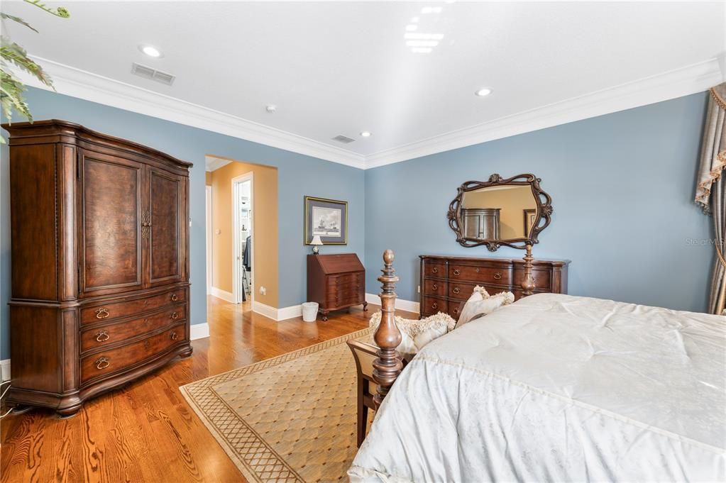 For Sale: $1,095,000 (3 beds, 2 baths, 2912 Square Feet)