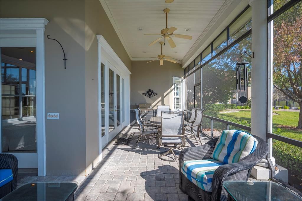 For Sale: $1,095,000 (3 beds, 2 baths, 2912 Square Feet)