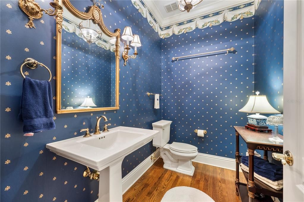 For Sale: $1,095,000 (3 beds, 2 baths, 2912 Square Feet)