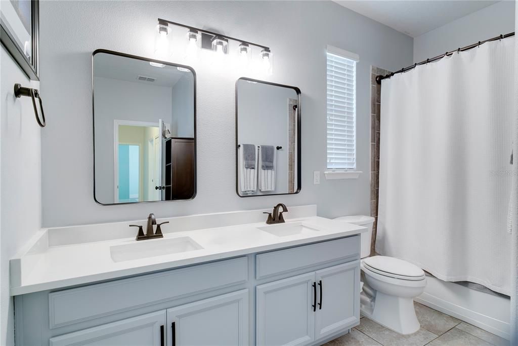 For Sale: $825,000 (4 beds, 2 baths, 2499 Square Feet)