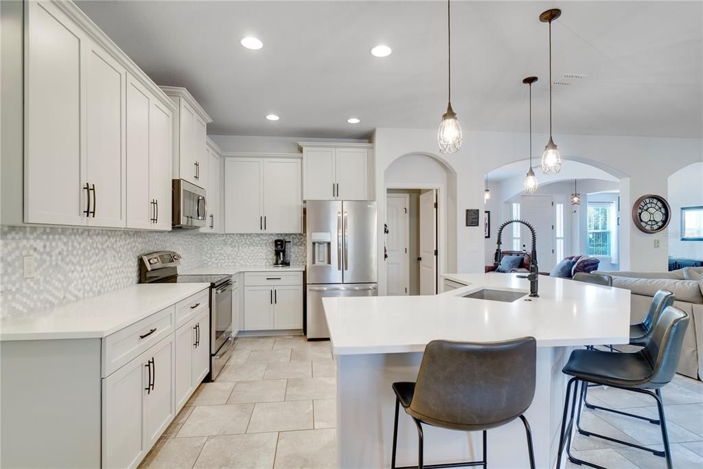 For Sale: $825,000 (4 beds, 2 baths, 2499 Square Feet)