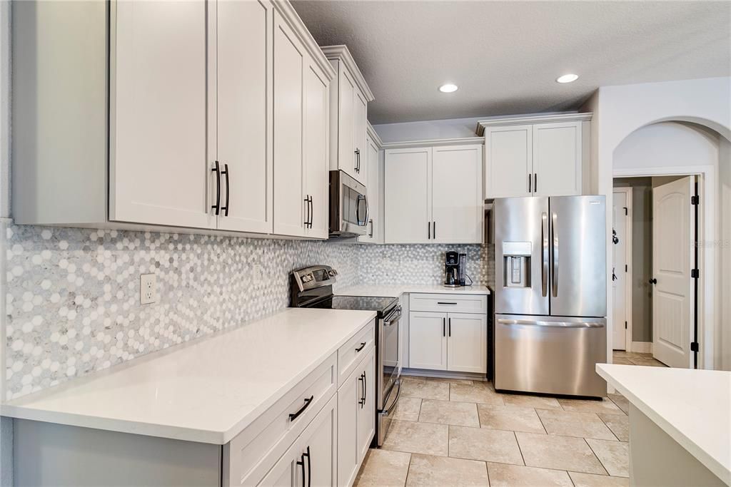 For Sale: $825,000 (4 beds, 2 baths, 2499 Square Feet)