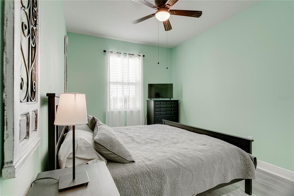 For Sale: $825,000 (4 beds, 2 baths, 2499 Square Feet)