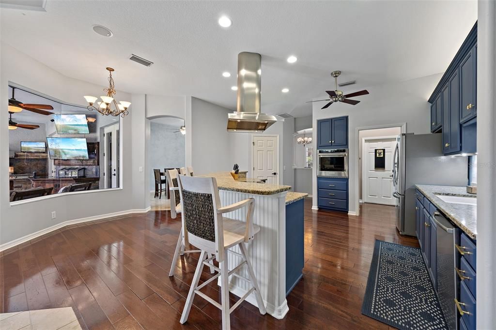 For Sale: $779,000 (3 beds, 2 baths, 2395 Square Feet)