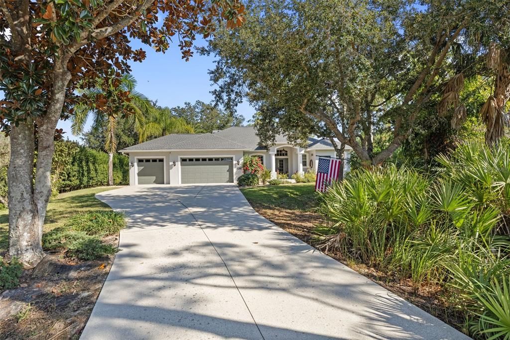 For Sale: $779,000 (3 beds, 2 baths, 2395 Square Feet)