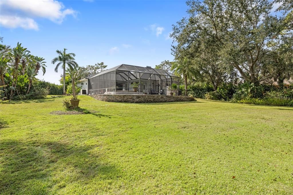 For Sale: $779,000 (3 beds, 2 baths, 2395 Square Feet)