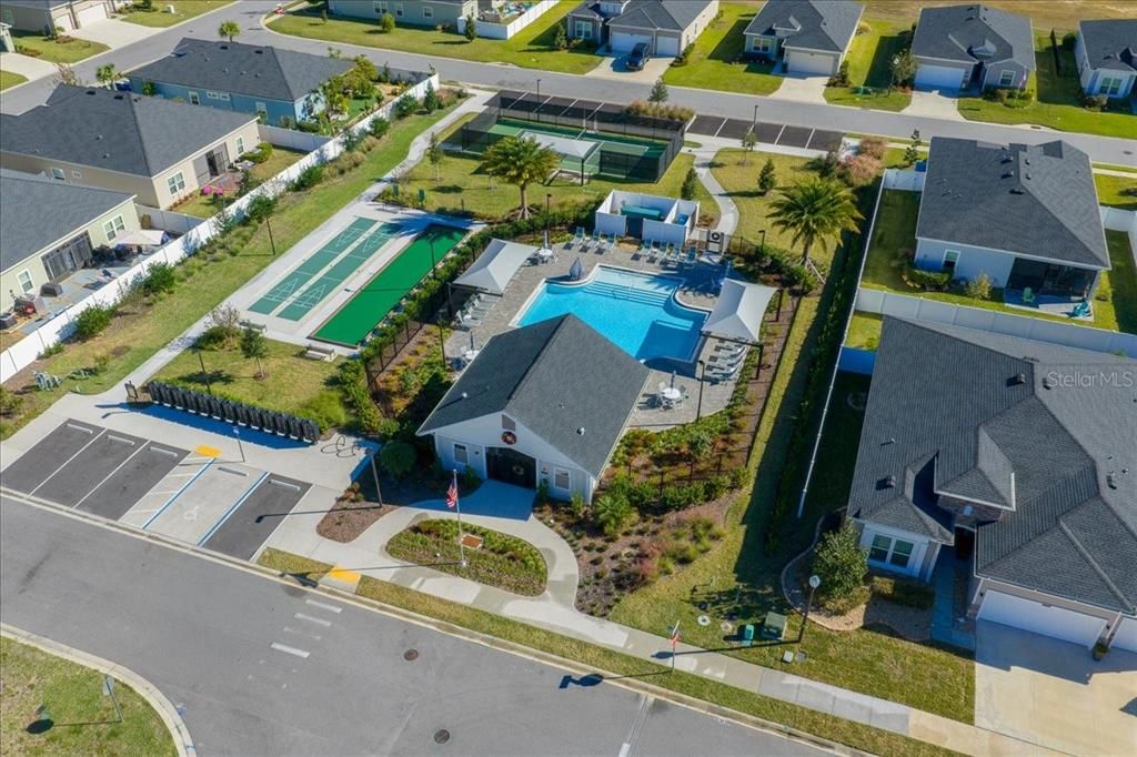 待售: $350,000 (4 贝兹, 3 浴室, 2292 平方英尺)