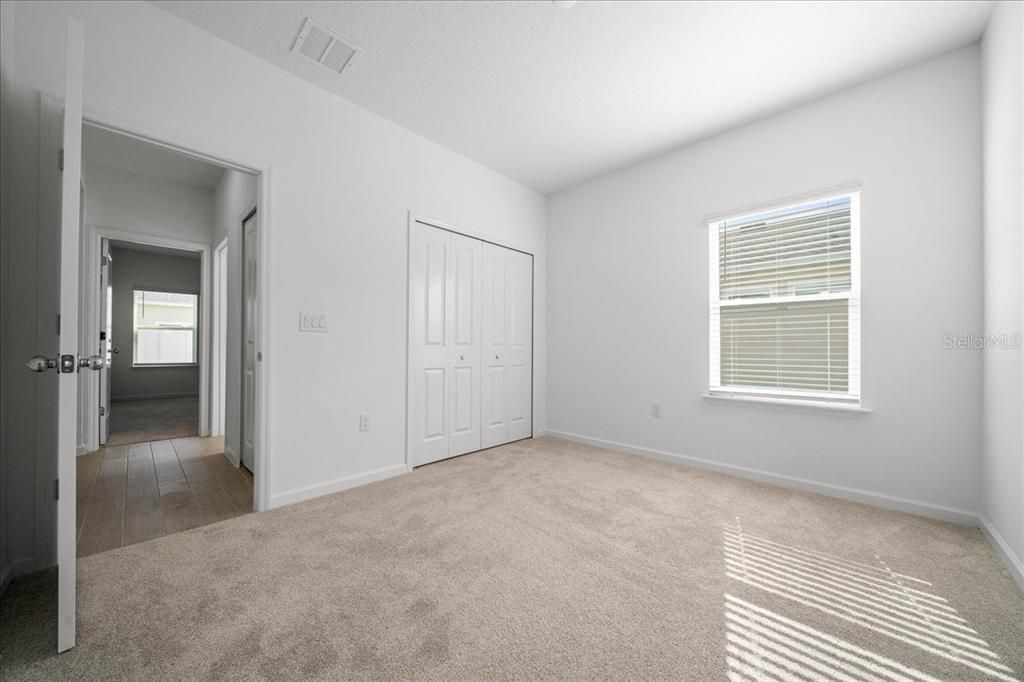 待售: $350,000 (4 贝兹, 3 浴室, 2292 平方英尺)